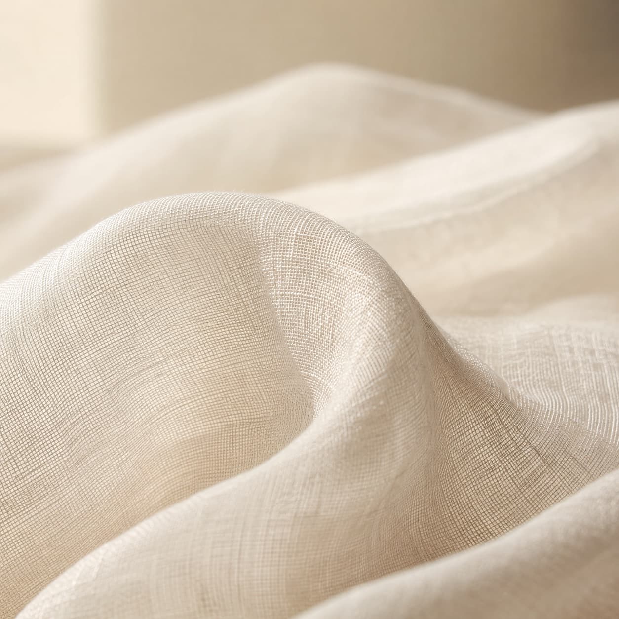 Voile fabric — Crisp, sheer structure for overlays and architectural silhouettes.
